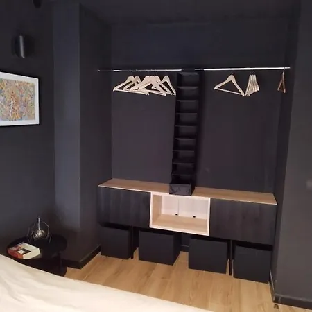 Panzió La Cuevona De Gijon-cimadevilla *